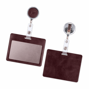 Карман с металлическим ретрактором - горизонтальный, цвет коричневый Classic