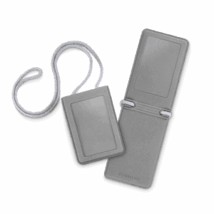 Карман с магнитным замком - вертикальный, цвет светло-серый