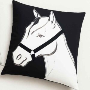 Новогодняя подушка с принтом Лошади