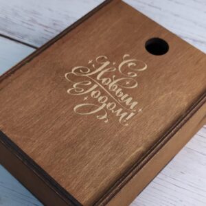 Музыкальная шкатулка пенал из фанеры «С Новым годом»