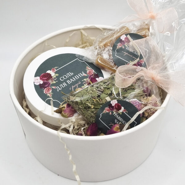 Набор подарочный в большой круглой коробке PION AND ROSE dark green