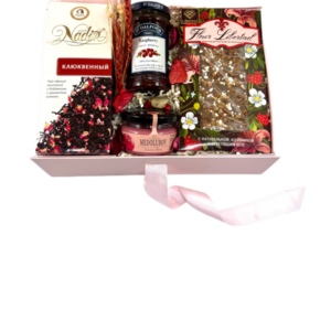 Набор с джемом, чаем и медовым суфле