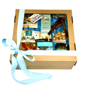 Набор с орехами, медом, драже и нугой