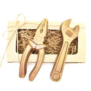 Разводной Ключ и Плоскогубцы из шоколада