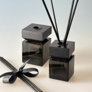 Диффузор в темном стекле