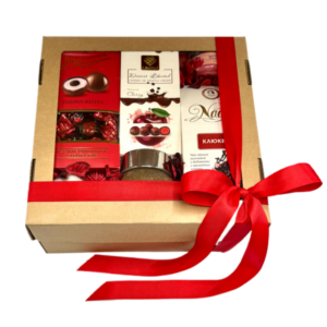 Набор с конфетами, чаем и кофе