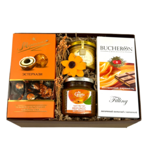 Набор с медом-суфле, вареньем и шоколадом